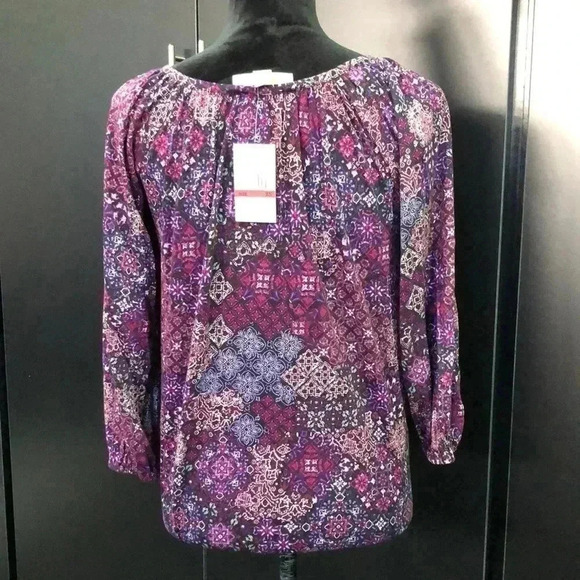 Michael Kors Azalea long sleeve round neck, elastic hemline,loose fit, pattern - Picture 5 of 10